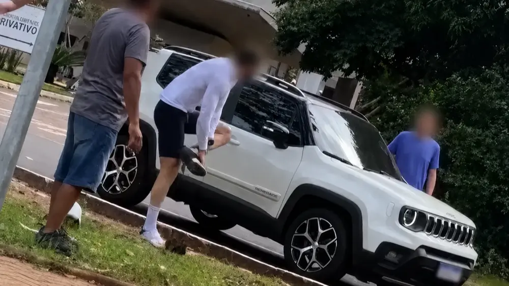 Briga e acidente marcam domingo no Parque dos Poderes