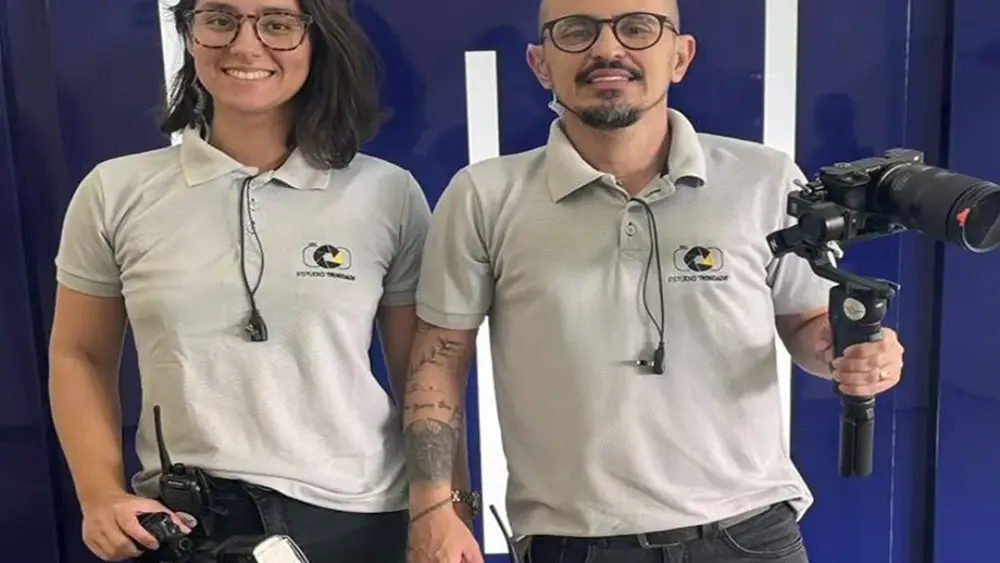 Casal de fotógrafos oferece promoção em julho para eventos