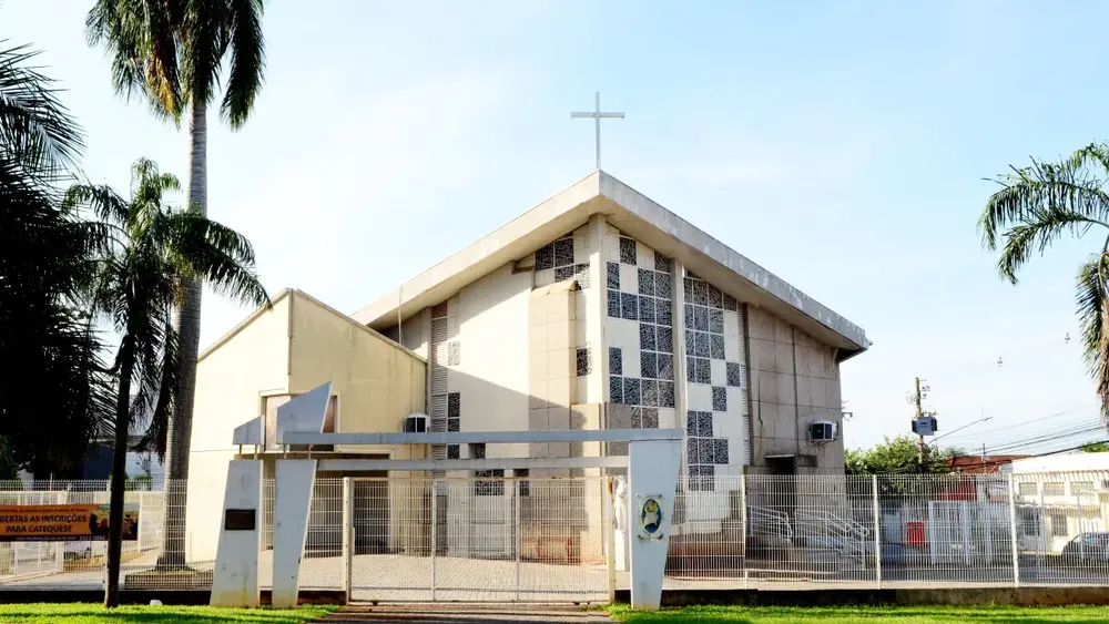 Catedral celebra 32 anos com missa especial hoje em Campo Grande