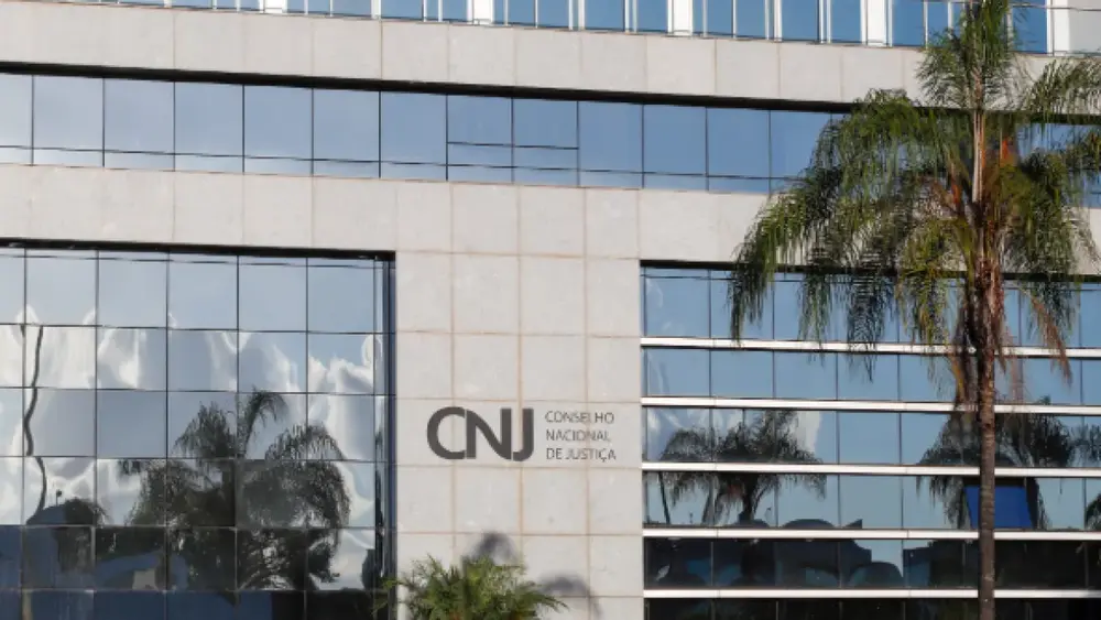 CNJ cria comissão para revisar salários da magistratura