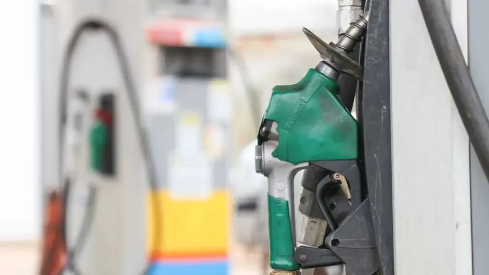 Etanol na gasolina sobe para 32% a partir deste sábado