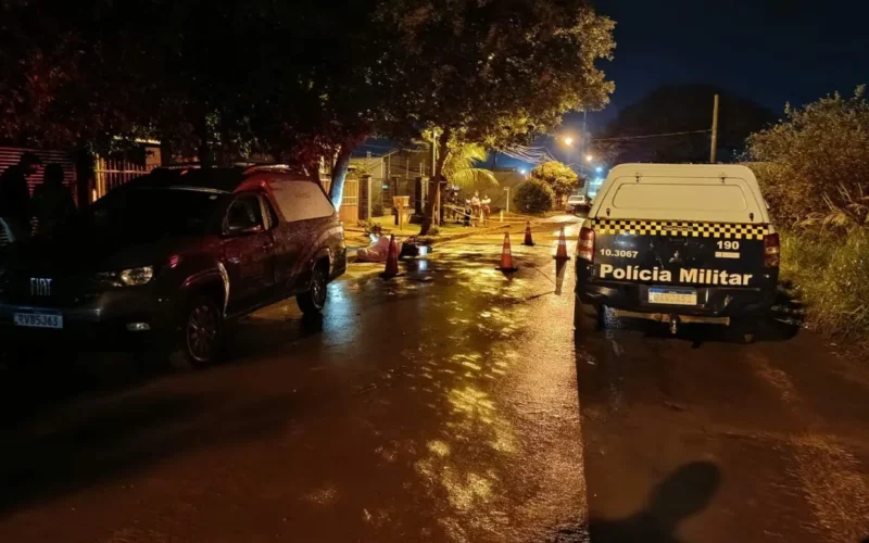 Jovem é morto a tiros ao reduzir velocidade em quebra-molas