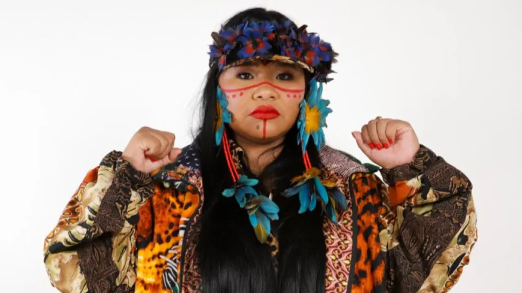MC Anarandá leva rap indígena a show intimista em Campo Grande