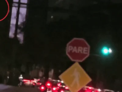 Falha em semáforo deixa dois sinais verdes em cruzamento de CG
