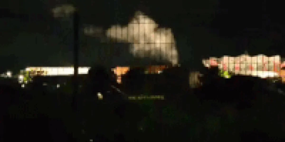 Fumaça no Shopping Bosque dos Ipês intriga em Campo Grande